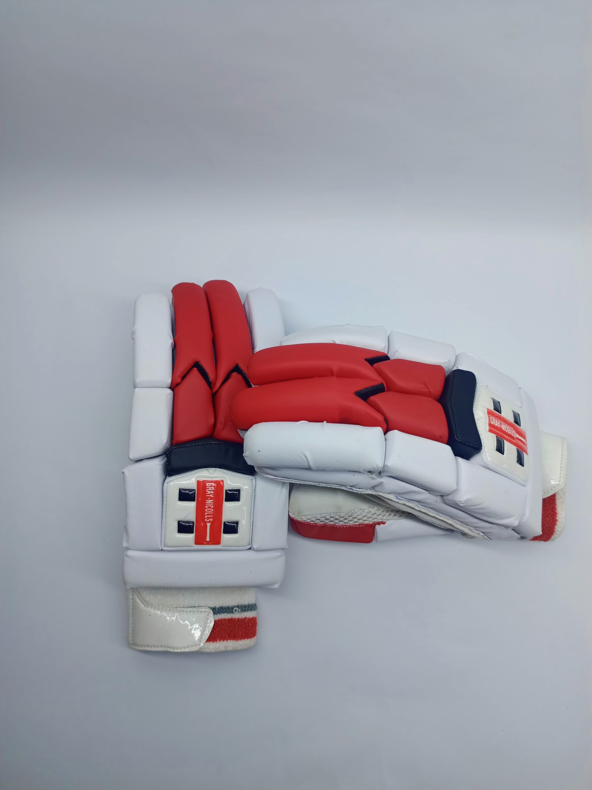 GrayNicholls Premium Cricket Batting Gloves - Image 3